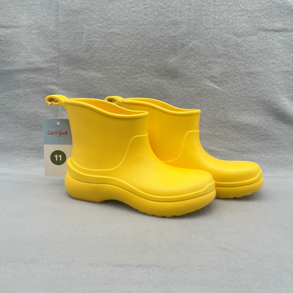Cat & Jack Kids Yellow Rain Boots Ankle Height Waterproof Pull On Size 11 NEW